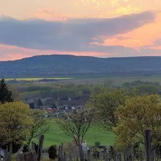 Nyaraló Koefal Pince Raposka